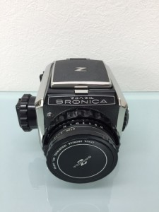 東京市場 八戸 売市店 カメラ Bronica ブロニカ 高価買取 です。１