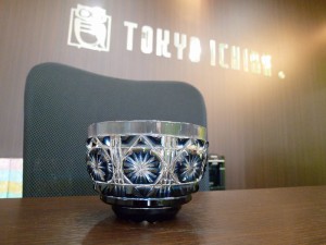 薩摩切子の買い取りも 買取専門 東京市場 姶良国道10号店にお任せください！