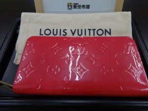 東京市場 盛岡店 Louis Vuitton LV ヴィトン ヴェルニ ジッピー ウォレット サイフ 買取 です。