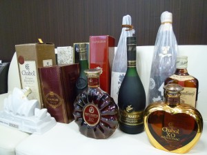 未開栓のお酒も!!イオン御経塚前 買取専門 東京市場 金沢8号御経塚店