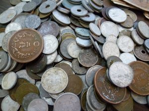 古銭や記念硬貨の価値を明らかにします　買取専門 東京市場 姶良国道10号店