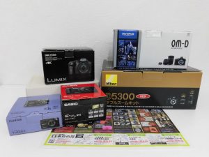 東京市場 ドンキ 高崎店 オリンパス 富士フィルム カシオ ニコン カメラ 買取しました。