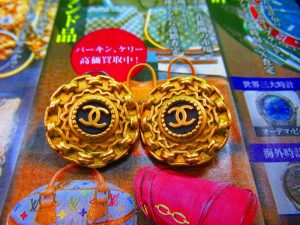 買取専門 東京市場 天文館 御着屋交番前店 ブランド アクセサリー シャネル 買取しました。