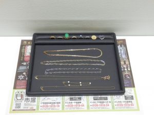 行田市内！買取専門 東京市場 ドンキ 行田持田インター店 貴金属 金 プラチナ アクセサリー 買取しました。