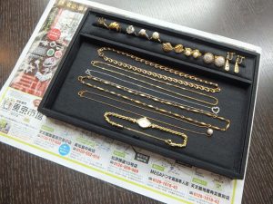 姶良市 買取専門 東京市場 姶良国道10号店 貴金属 金 プラチナ アクセサリー 買取しました。