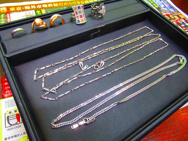 買取専門東京市場 いづろ 照国通り 天文館 御着屋交番前店 貴金属 金 プラチナ製品 買取しました。