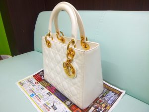 いづろ 照国通り 中町 東京市場 天文館 御着屋交番前店 ブランド ディオール バッグ 買取しました。