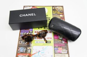 春日部市内！ 買取専門 東京市場 東武豊春駅西口店 シャネル サングラス CHANEL アパレル 買取しました。