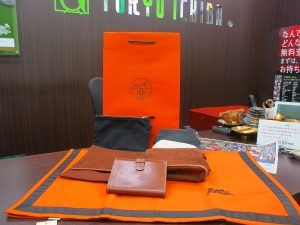 いづろ 中町 金生町 照国通り 東京市場 天文館 御着屋交番前店 ブランド エルメス 製品 買取しました。