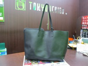 いづろ 中町 金生町 照国通り 東京市場 天文館 御着屋交番前店 ブランド サンローラン バッグ 買取しました。