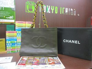 いづろ 中町 金生町 照国通り 東京市場 天文館 御着屋交番前店 ブランド シャネル ショルダー バッグ 買取しました。