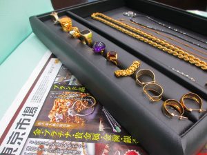 買取専門東京市場 いづろ 照国通り 天文館 御着屋交番前店 貴金属 金 プラチナ 製品 買取しました。