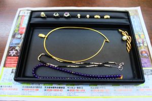 買取専門 東京市場 鹿児島中央店 貴金属 プラチナ 金 製品 買取しました。