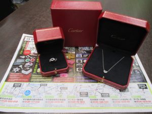霧島市 買取専門 東京市場 ドンキホーテ霧島隼人店 ブランド カルティエ アクセサリー 買取しました。
