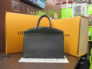 霧島市 買取専門 東京市場 ドンキホーテ霧島隼人店 ブランド ルイヴィトン バッグ 買取しました。