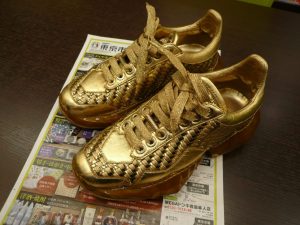 霧島市 買取専門 東京市場 ドンキホーテ霧島隼人店 ブランド ジミーチュウ スニーカー 買取しました。