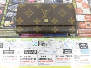 前橋市内 買取専門 東京市場 17号前橋元総社南小前店 ブランド ルイヴィトン ポルトモネジップ 財布 買取しました。
