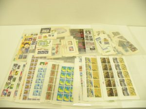 金沢市内 買取専門 東京市場 メガドンキラパーク金沢店 記念切手 シート バラ 買取しました。