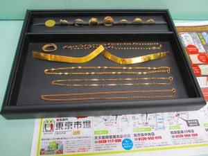 買取専門 東京市場 いづろ 照国通り 天文館 御着屋交番前店 貴金属 金 製品 買取しました。