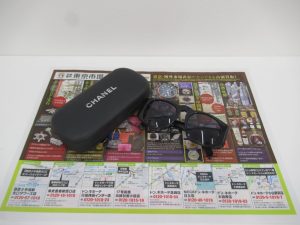 所沢市内！買取専門 東京市場 西武小手指駅北口タワーズ店 ブランド シャネル サングラス 買取しました。