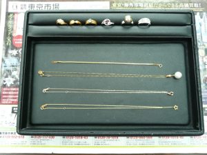 鹿児島市内 買取専門 東京市場 鹿児島中央店 貴金属 金 プラチナ アクセサリー 買取しました。
