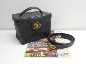 行田市内！買取専門 東京市場 ドンキ 行田持田インター店 シャネル バニティ ショルダー バッグ 買取しました。