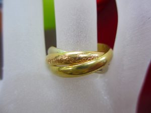 いづろ 中町 金生町 照国通り 東京市場 天文館 御着屋交番前店 ブランド カルティエ リング 買取しました。