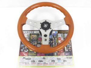 前橋市内 買取専門 東京市場 17号前橋元総社南小前店 カー用品 ジョンプレイヤースペシャル ステアリング 買取しました。