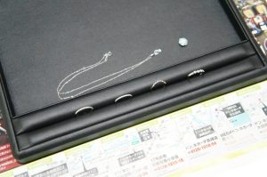 行田市内！買取専門 東京市場 ドンキ 行田持田インター店 貴金属 金 プラチナ アクセサリー 買取しました。