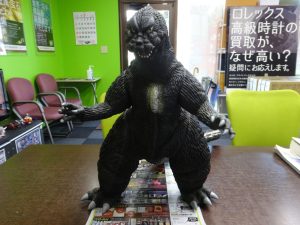 姶良市 買取専門 東京市場 姶良国道10号店 ゴジラ 特大ソフビ 買取しました。
