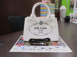 霧島市 買取専門 東京市場 ドンキホーテ霧島隼人店 ブランド プラダ バッグ 買取しました。