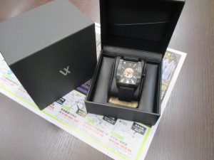 霧島市 買取専門 東京市場 ドンキホーテ霧島隼人店 ブランド バティックス 腕時計 買取しました。