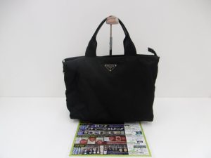 所沢市内！買取専門 東京市場 西武小手指駅北口タワーズ店 ブランド プラダ バッグ 買取しました。