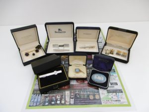 所沢市内！買取専門 東京市場 西武小手指駅北口タワーズ店 ブランド カフス タイピン 買取しました。