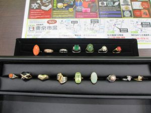 買取専門 東京市場 いづろ 照国通り 天文館 御着屋交番前店 貴金属 金 プラチナ 製品 買取しました。
