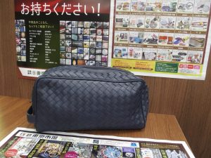 町田 相模原 買取専門 東京市場 町田駅前コビルナ店 ブランド ボッテガヴェネタ クラッチバッグ 買取しました。