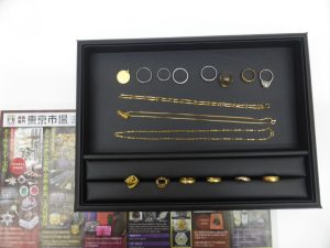 町田 相模原 相模大野 買取専門 東京市場 町田駅前コビルナ店 貴金属 金 プラチナ アクセサリー 買取しました。