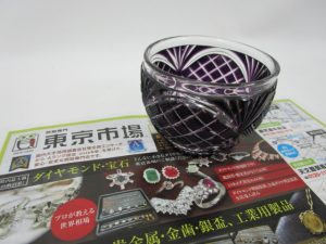 鹿児島市内 買取専門 東京市場 鹿児島中央店 島津 薩摩切子 ぐい呑み 買取しました。