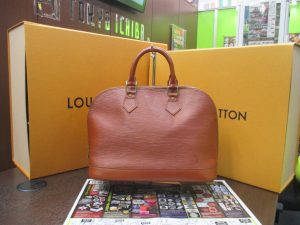 霧島市 買取専門 東京市場 ドンキホーテ霧島隼人店 ブランド ルイヴィトン バッグ 買取しました。