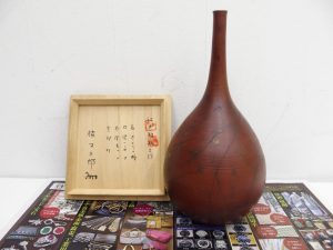 町田市 相模原 買取専門 東京市場 町田駅前コビルナ店 骨董品 備前焼 一輪刺し 桂又三郎識箱 買取しました。
