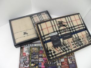 町田 相模原 買取専門 東京市場 町田駅前コビルナ店 ブランド バーバリー マフラー タオル 買取しました。