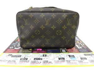 前橋市内 買取専門 東京市場 17号前橋元総社南小前店 ブランド ルイヴィトン ポーチ 買取しました。