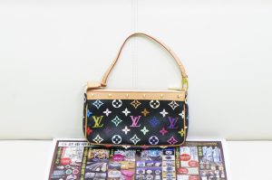 春日部 買取専門 東京市場 東武豊春駅西口店 ルイ・ヴィトン モノグラム マルチカラーポシェット アクセソワール買取しました。