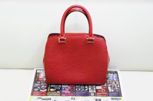春日部 アリフト掲載！ 買取専門 東京市場 東武豊春駅西口店 ルイヴィトン エピ ポンヌフ ハンドバッグ 買取しました。