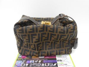 日立市内！買取専門 東京市場 メガドンキ 日立店 ブランド フェンディ バッグ 買取しました。