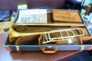 鹿児島市内 買取専門 東京市場 鹿児島中央店 楽器 ヴィンセント・バック トロンボーン 買取しました。