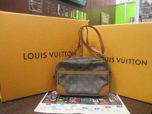 霧島市 買取専門 東京市場 ドンキホーテ霧島隼人店 ブランド ルイヴィトン バッグ 買取しました。