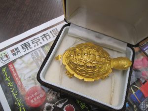 霧島市 買取専門 東京市場 ドンキホーテ霧島隼人店 貴金属 純金製 置物 買取しました。