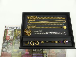 町田市 相模原 出張買取 買取専門 東京市場 町田駅前コビルナ店 貴金属 金 プラチナ アクセサリー 買取しました。