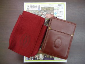 鹿児島市 買取専門 東京市場 国道225号宇宿店 ブランド カルティエ バッグ 買取しました。